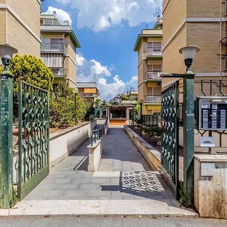 Apartment La Petit Maison